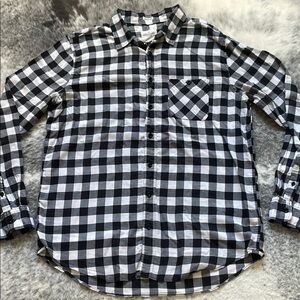 Men's Black and White Checkered Shirt